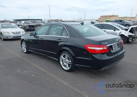 2011 Mercedes-Benz E 550 из США, поврежденный, VIN WDDHF7CB8BA319043